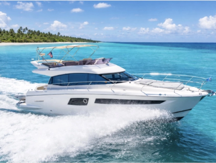 52ft Prestige | Molto Piaciuto — Miami boat experience on Big Boat Rentals
